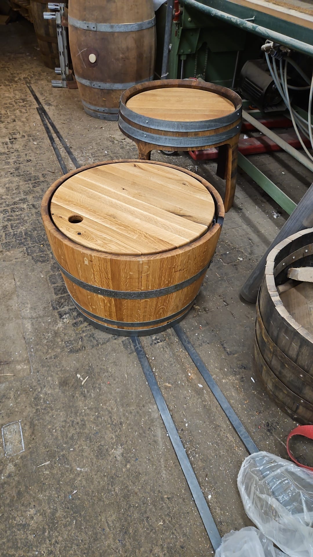 Beistelltisch, Couchtisch mit Eichenplatte